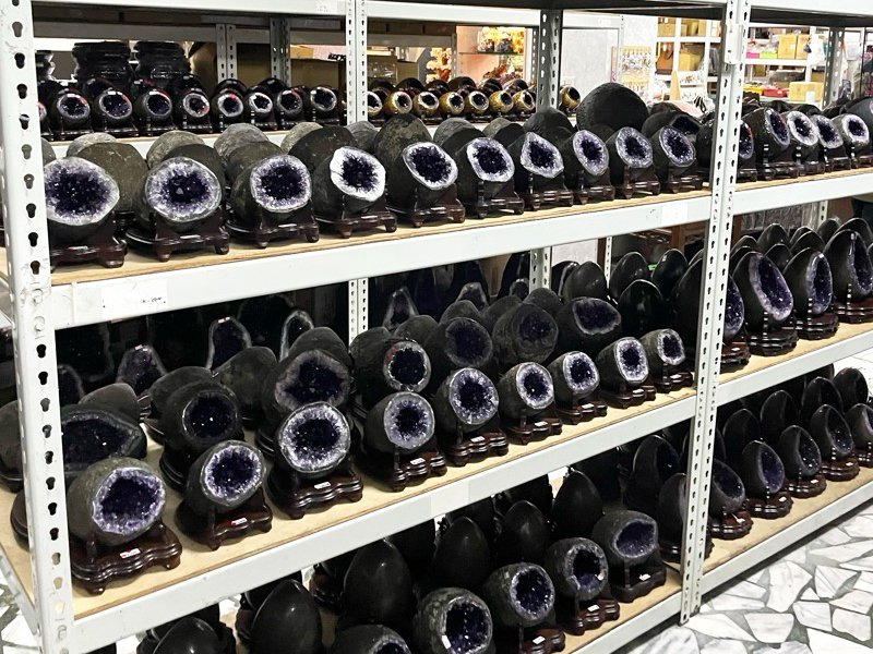 直播水晶洞＆鹽燈批發首選｜高品質貨源，免囤貨無壓力